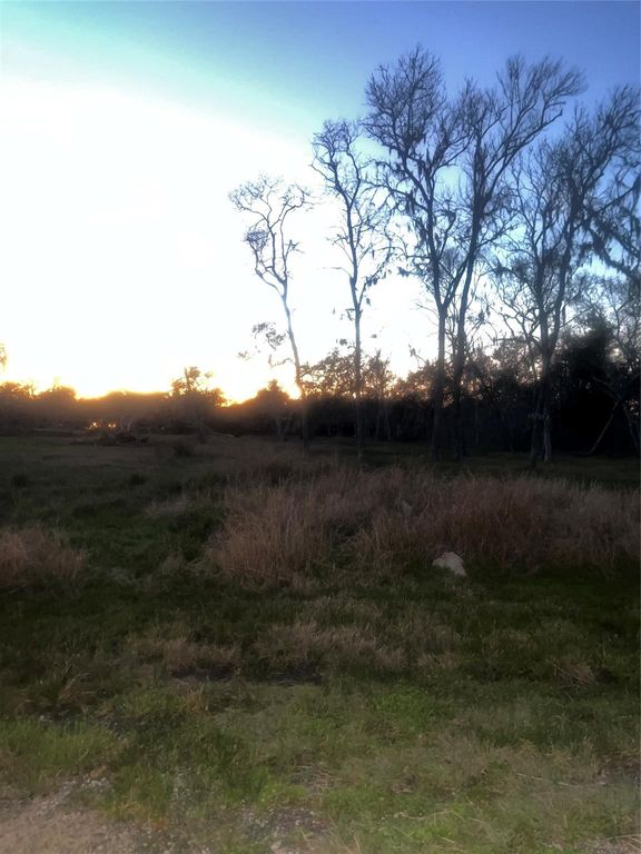 32602 Bayou Bend, Richwood, TX 77515