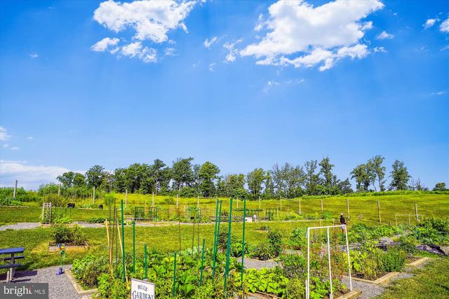 2073 ALDER LN, Dumfries, VA 22026