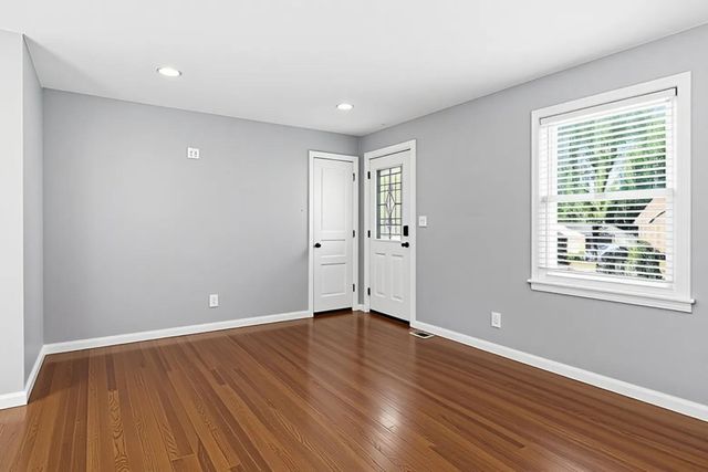 621 N 9th St, Nashville, TN 37206