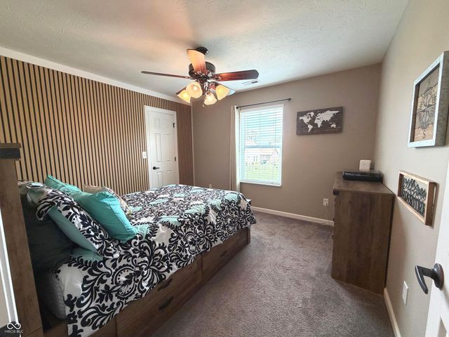 88 Vermilian Drive, Whiteland, IN 46184