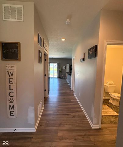 88 Vermilian Drive, Whiteland, IN 46184