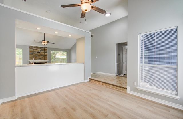 13215 Bunker Hill Drive, Willis, TX 77318