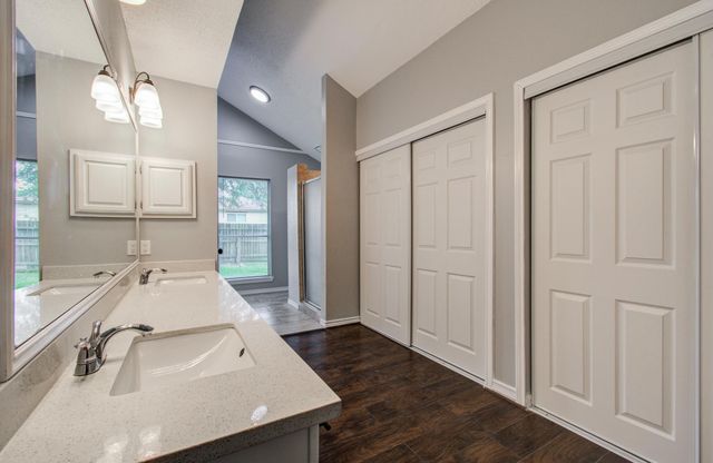 13215 Bunker Hill Drive, Willis, TX 77318