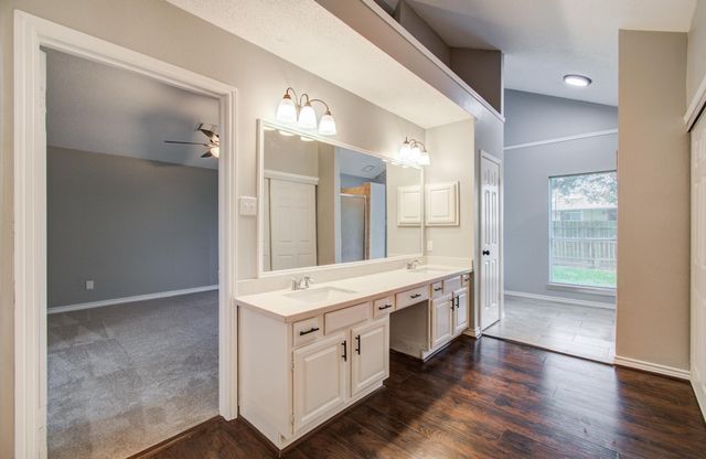 13215 Bunker Hill Drive, Willis, TX 77318