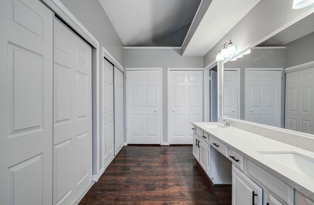13215 Bunker Hill Drive, Willis, TX 77318