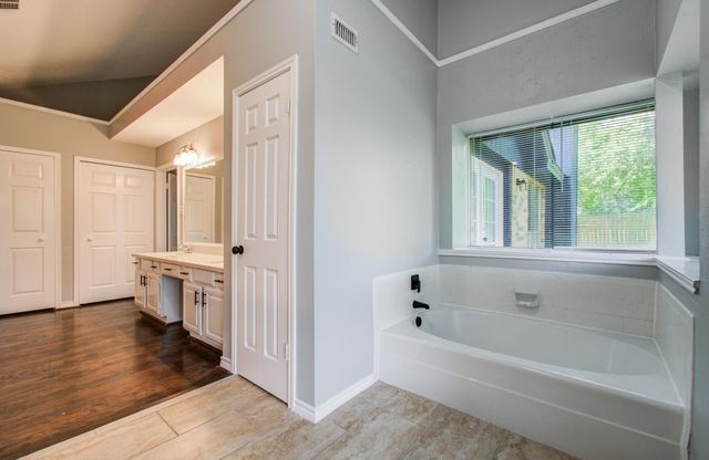 13215 Bunker Hill Drive, Willis, TX 77318
