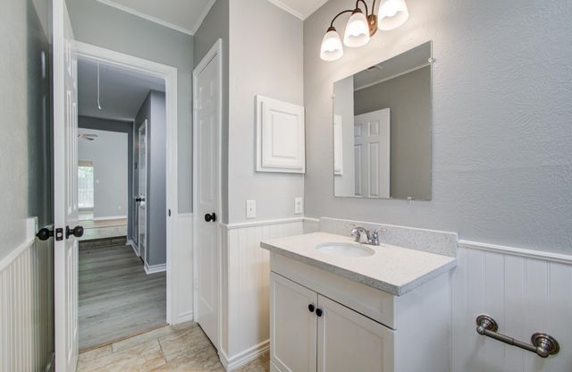 13215 Bunker Hill Drive, Willis, TX 77318