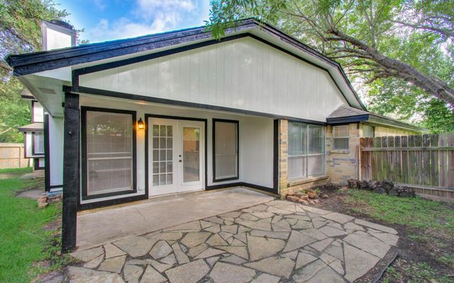 13215 Bunker Hill Drive, Willis, TX 77318