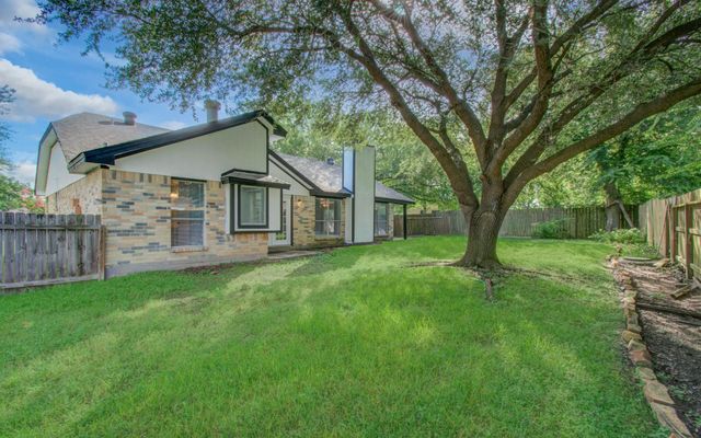 13215 Bunker Hill Drive, Willis, TX 77318