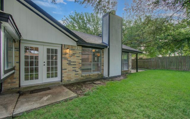 13215 Bunker Hill Drive, Willis, TX 77318
