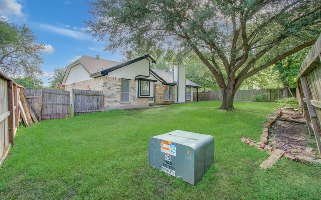 13215 Bunker Hill Drive, Willis, TX 77318