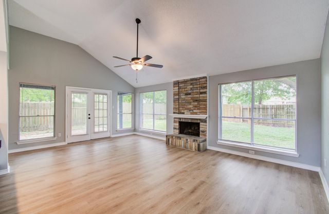 13215 Bunker Hill Drive, Willis, TX 77318