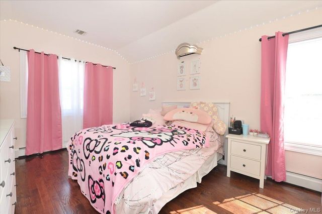 556 Park Avenue, West Hempstead, NY 11552