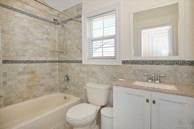 556 Park Avenue, West Hempstead, NY 11552