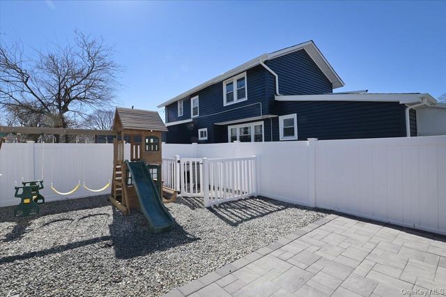 556 Park Avenue, West Hempstead, NY 11552