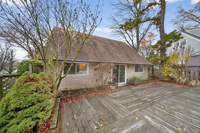 126 Mountaindale Road, Yonkers, NY 10710