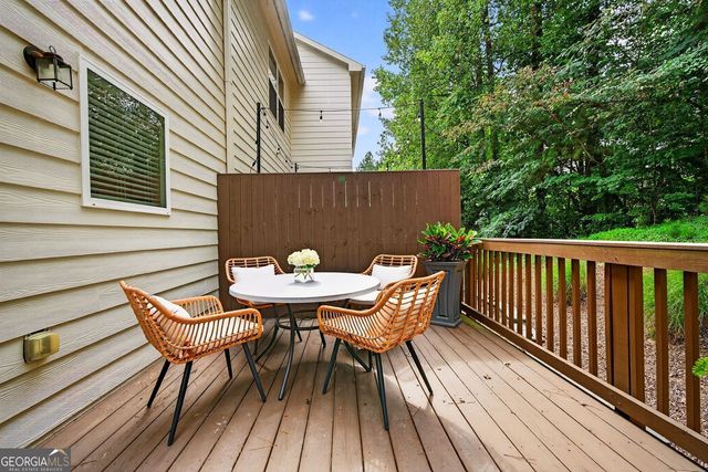 1384 Liberty Parkway NW, Atlanta, GA 30318