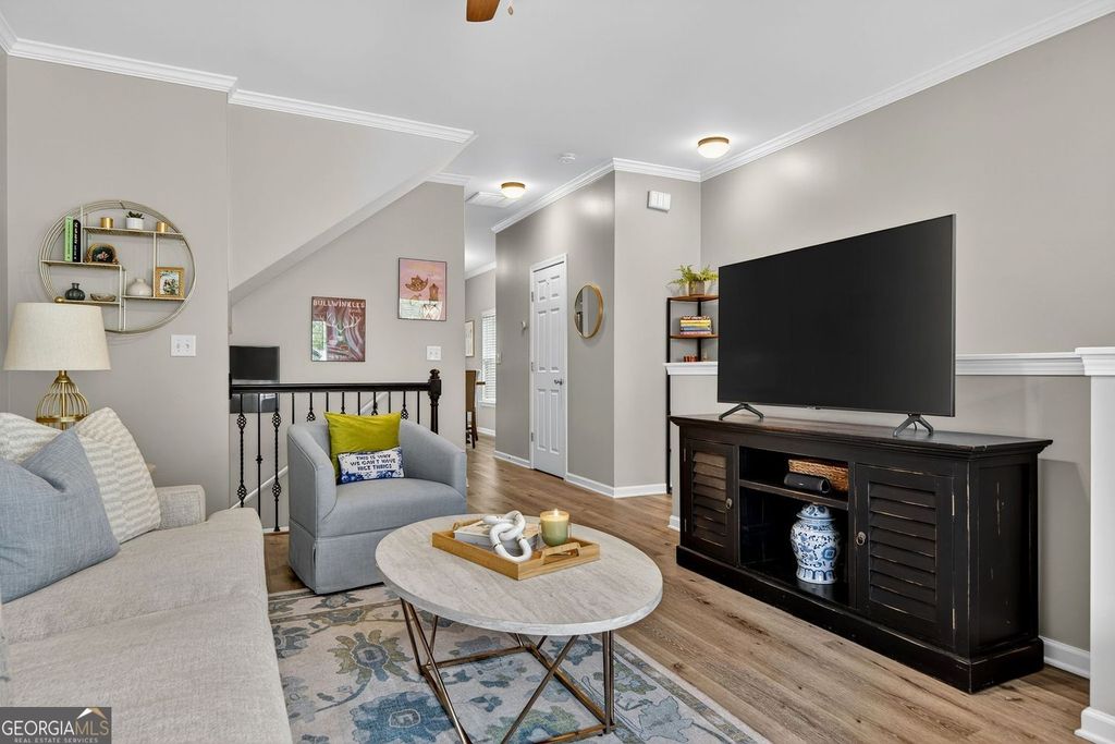 1384 Liberty Parkway NW, Atlanta, GA 30318