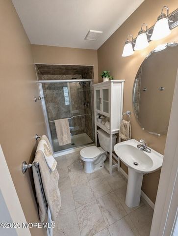 53 Grassmere Court 5, Freehold, NJ 07728