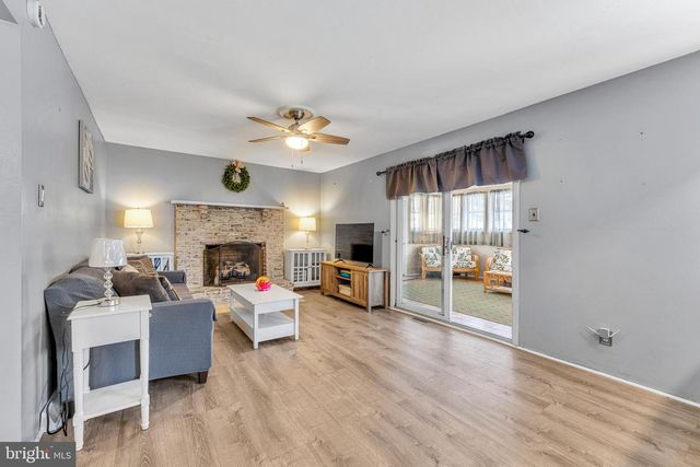 4 BARBARA PL, Somerdale, NJ 08083