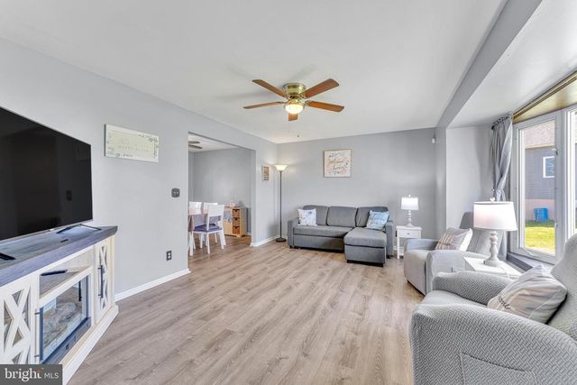 4 BARBARA PL, Somerdale, NJ 08083