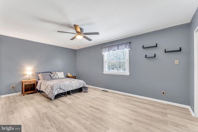 4 BARBARA PL, Somerdale, NJ 08083