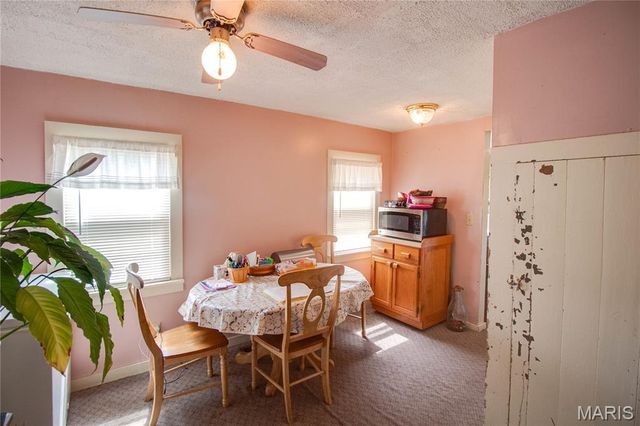 706 Harrison Street, Jerseyville, IL 62052