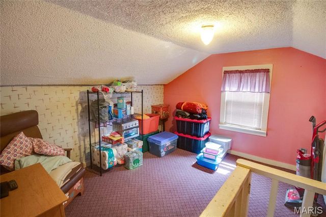 706 Harrison Street, Jerseyville, IL 62052