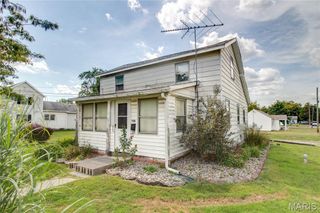 706 Harrison Street, Jerseyville, IL 62052