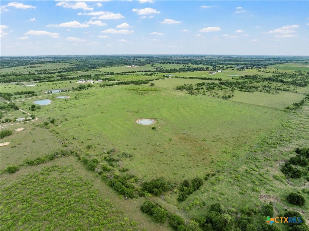 Image 8 of property listing at TBD Cr 462, Lott, TX 76656
