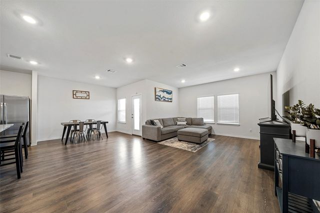 813 Cottonwood Way, Royse City, TX 75189