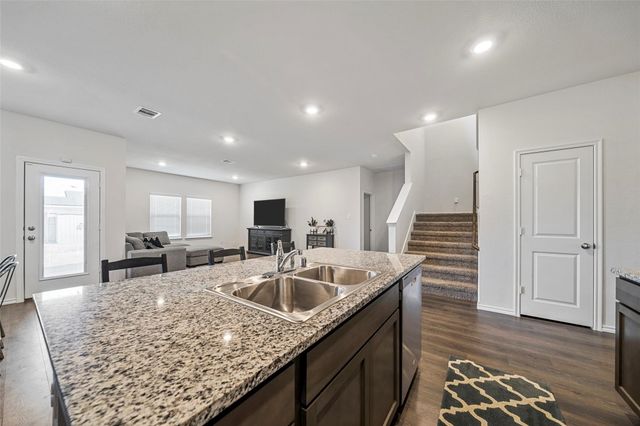 813 Cottonwood Way, Royse City, TX 75189