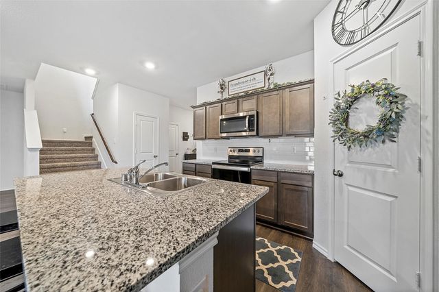 813 Cottonwood Way, Royse City, TX 75189