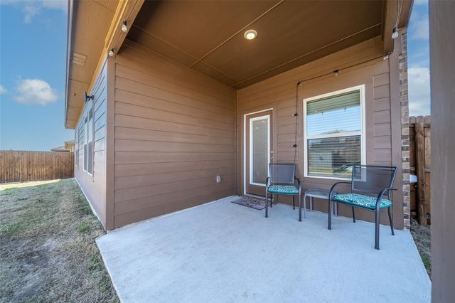 813 Cottonwood Way, Royse City, TX 75189