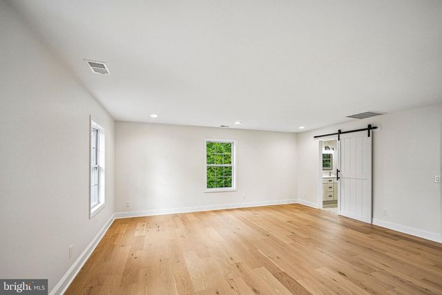 24 MONTANA AVE, Cherry Hill, NJ 08002