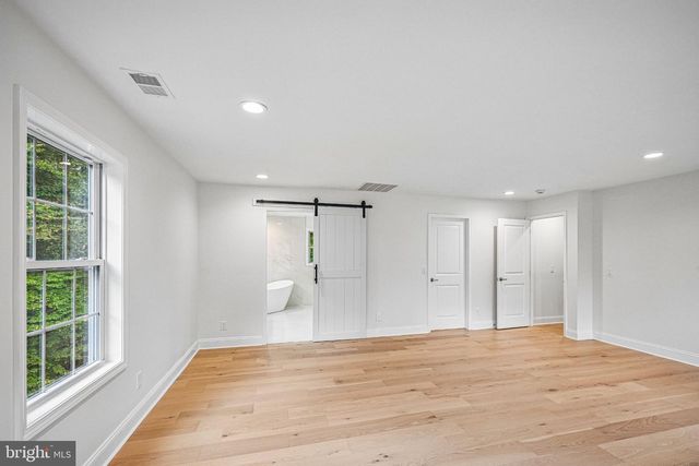 24 MONTANA AVE, Cherry Hill, NJ 08002