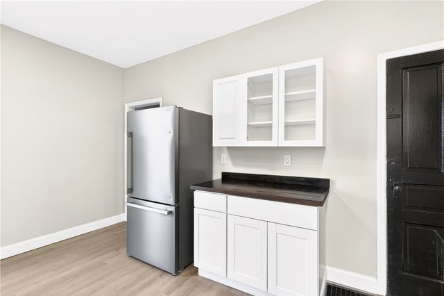 208 Wood Street, Belle Vernon, PA 15012
