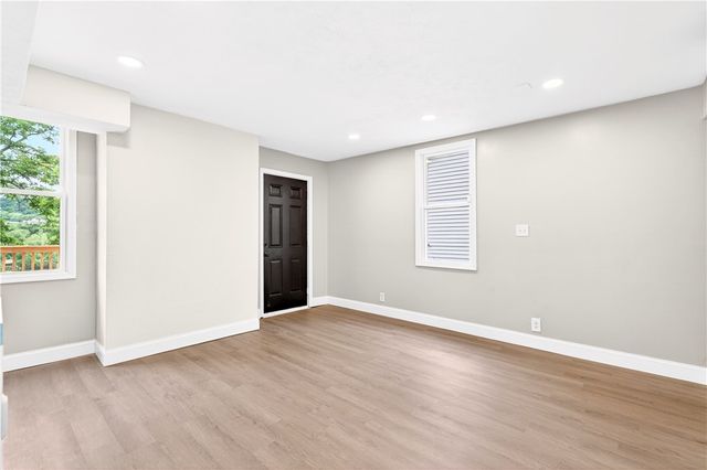 208 Wood Street, Belle Vernon, PA 15012