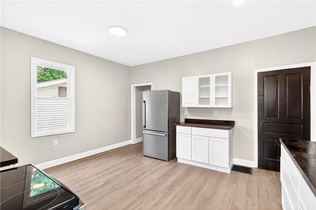 208 Wood Street, Belle Vernon, PA 15012