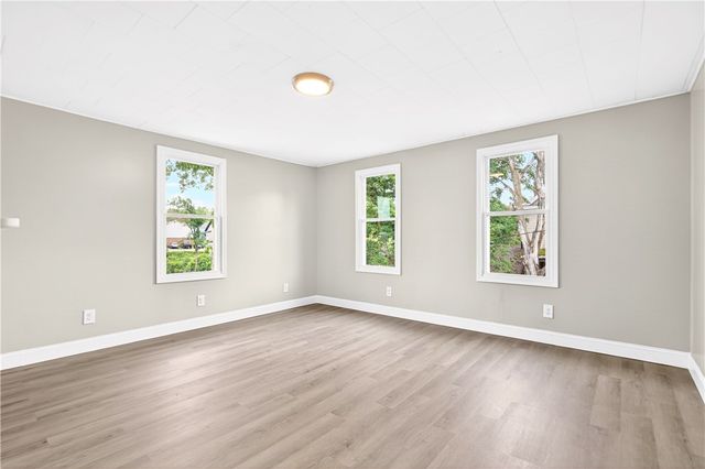 208 Wood Street, Belle Vernon, PA 15012