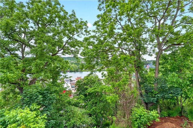 208 Wood Street, Belle Vernon, PA 15012