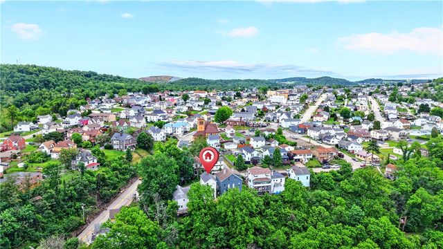 208 Wood Street, Belle Vernon, PA 15012