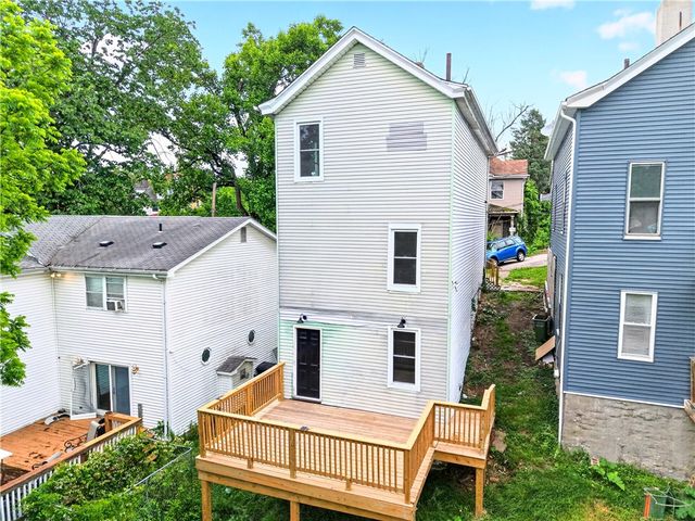 208 Wood Street, Belle Vernon, PA 15012