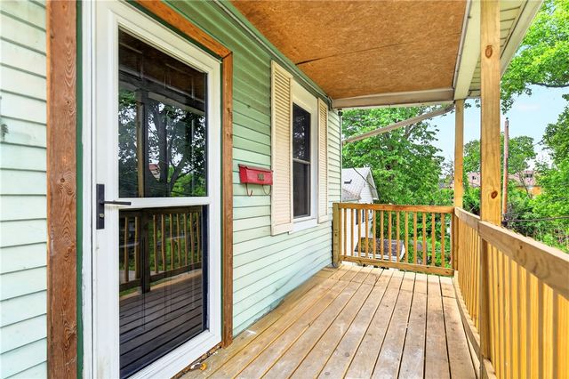 208 Wood Street, Belle Vernon, PA 15012