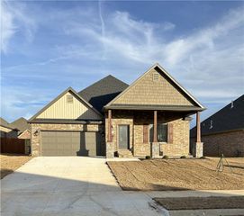 1060 Flat Rock Street, Bentonville, AR 72713