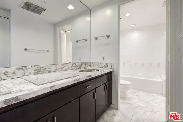 10445 Wilshire Boulevard 905, Los Angeles, CA 90024