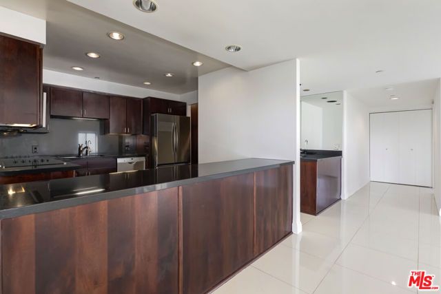 10445 Wilshire Boulevard 905, Los Angeles, CA 90024