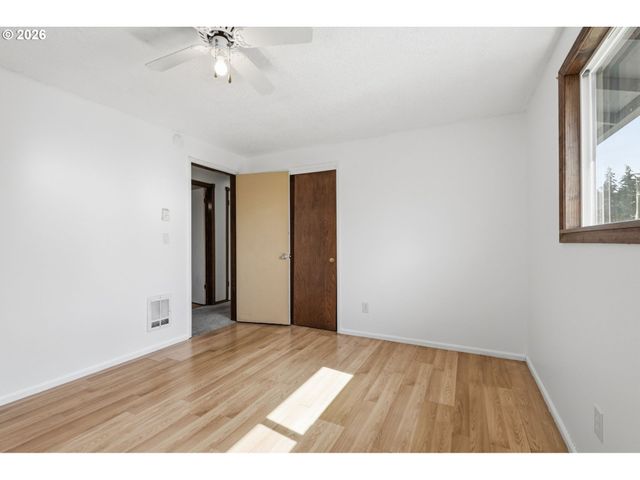 1215 Ne 195TH Ave, Portland, OR 97230