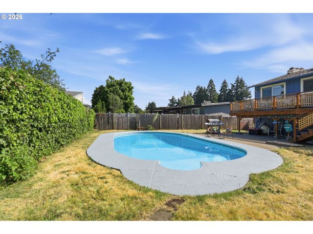 1215 Ne 195TH Ave, Portland, OR 97230