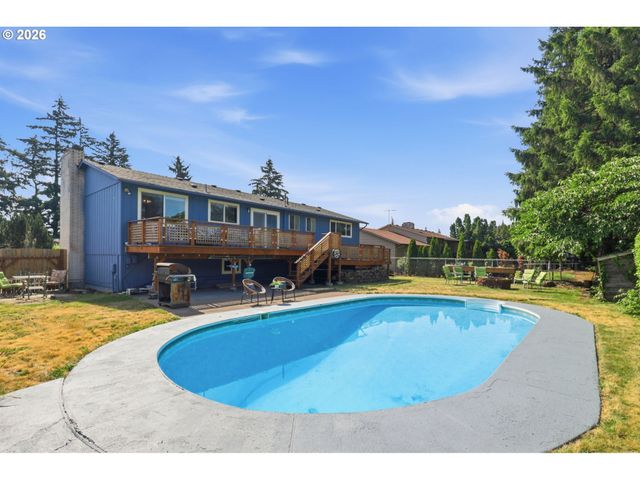 1215 Ne 195TH Ave, Portland, OR 97230